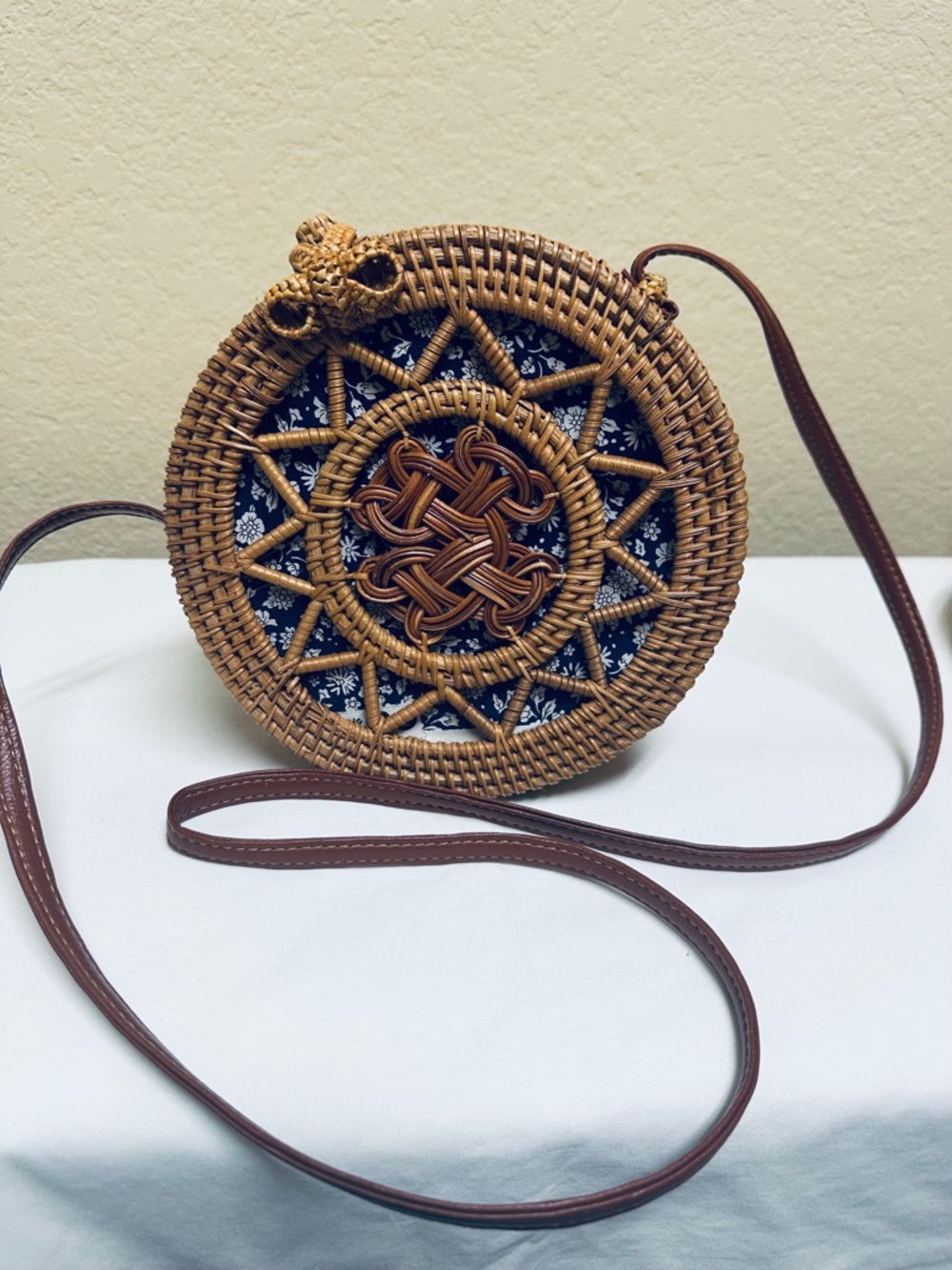 Round Woven Rattan Crossbody Bag in Brown
